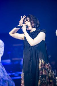 月海まお