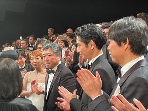 %E3%80%8A%E6%80%AA%E7%89%A9%E3%80%8B %E5%9D%8E%E5%9F%8E%E5%BD%B1%E5%B1%95%E7%8F%BE%E5%A0%B4%E7%85%A705 %E5%AE%89%E8%97%A4%E6%AB%BB%E5%B7%A6%E8%B5%B7%E3%80%81%E6%98%AF%E6%9E%9D%E8%A3%95%E5%92%8C%E3%80%81%E6%B0%B8%E5%B1%B1%E7%91%9B%E5%A4%AA