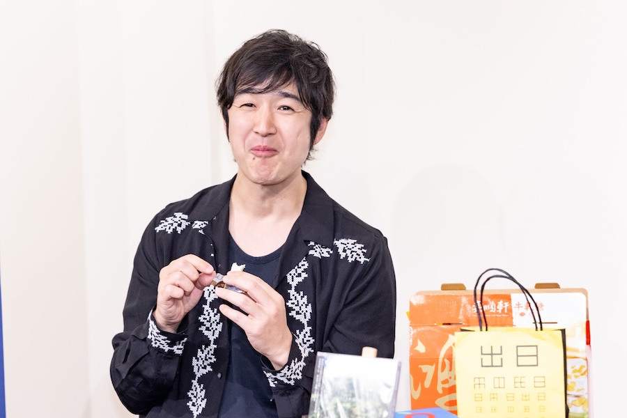藤卷亮太
