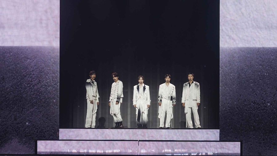 EXO