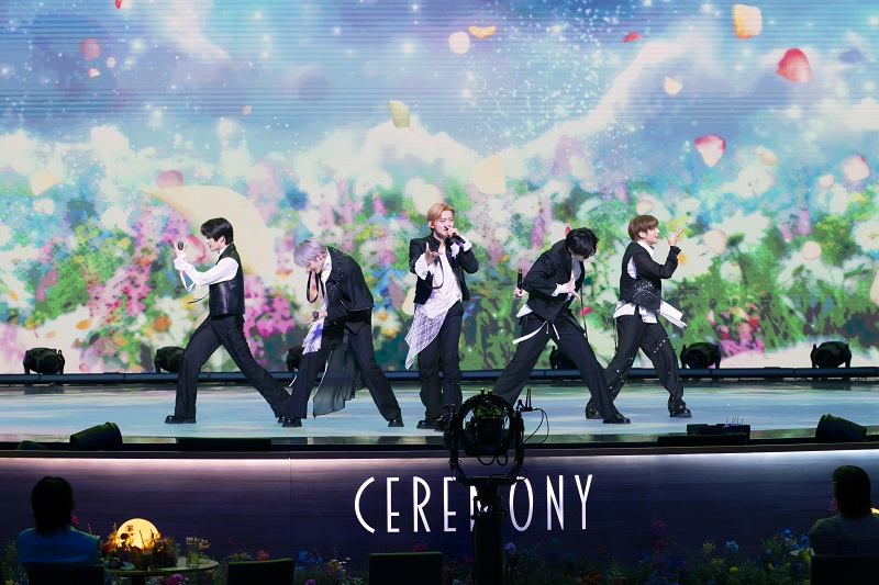 Mrs. GREEN APPLE presents 『CEREMONY』 現場直擊:首日 AI、TXT ...跨界參演迸發超越想像能量! 5 TOMORROW X TOGETHER