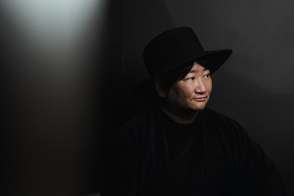 野間康介